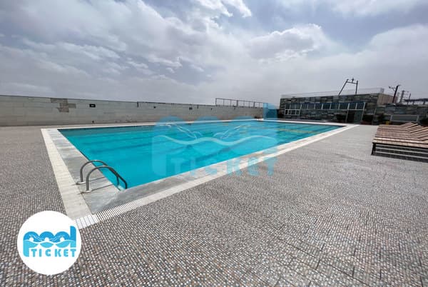 استخر چهارفصل و روباز فرشته کرج