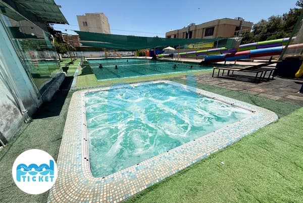 استخر چهارفصل و روباز آقایان شهید حمزه شیراز