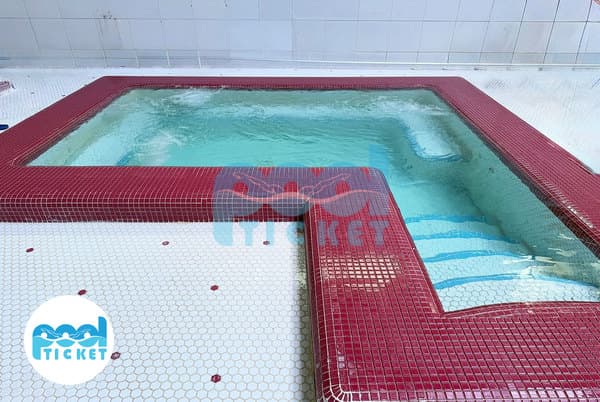 استخر نمونه کردآباد اصفهان